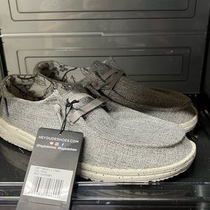 Brand new Hey Dudes size 8